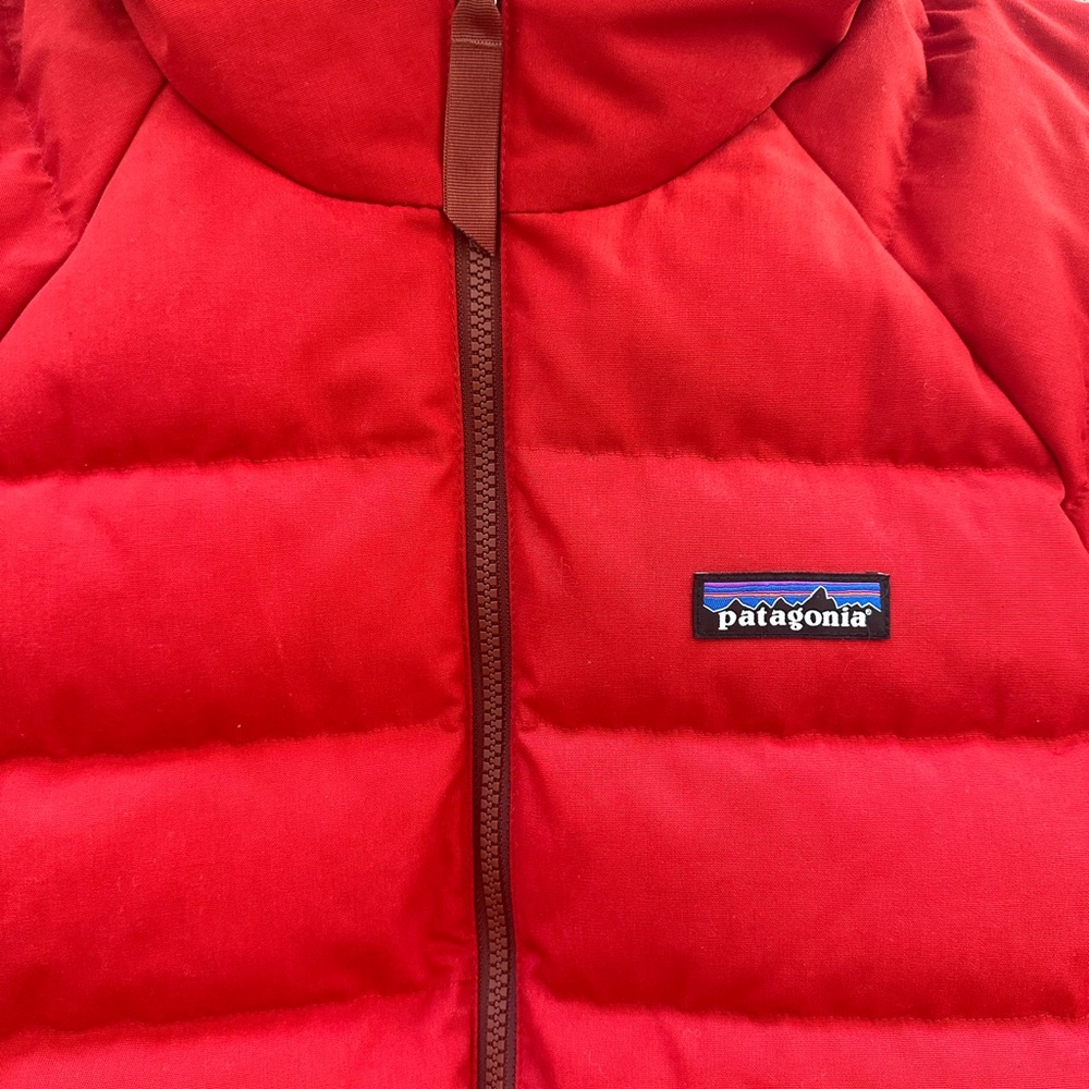 Red Patagonia Cotton Down Jacket - Picture 3 of 8